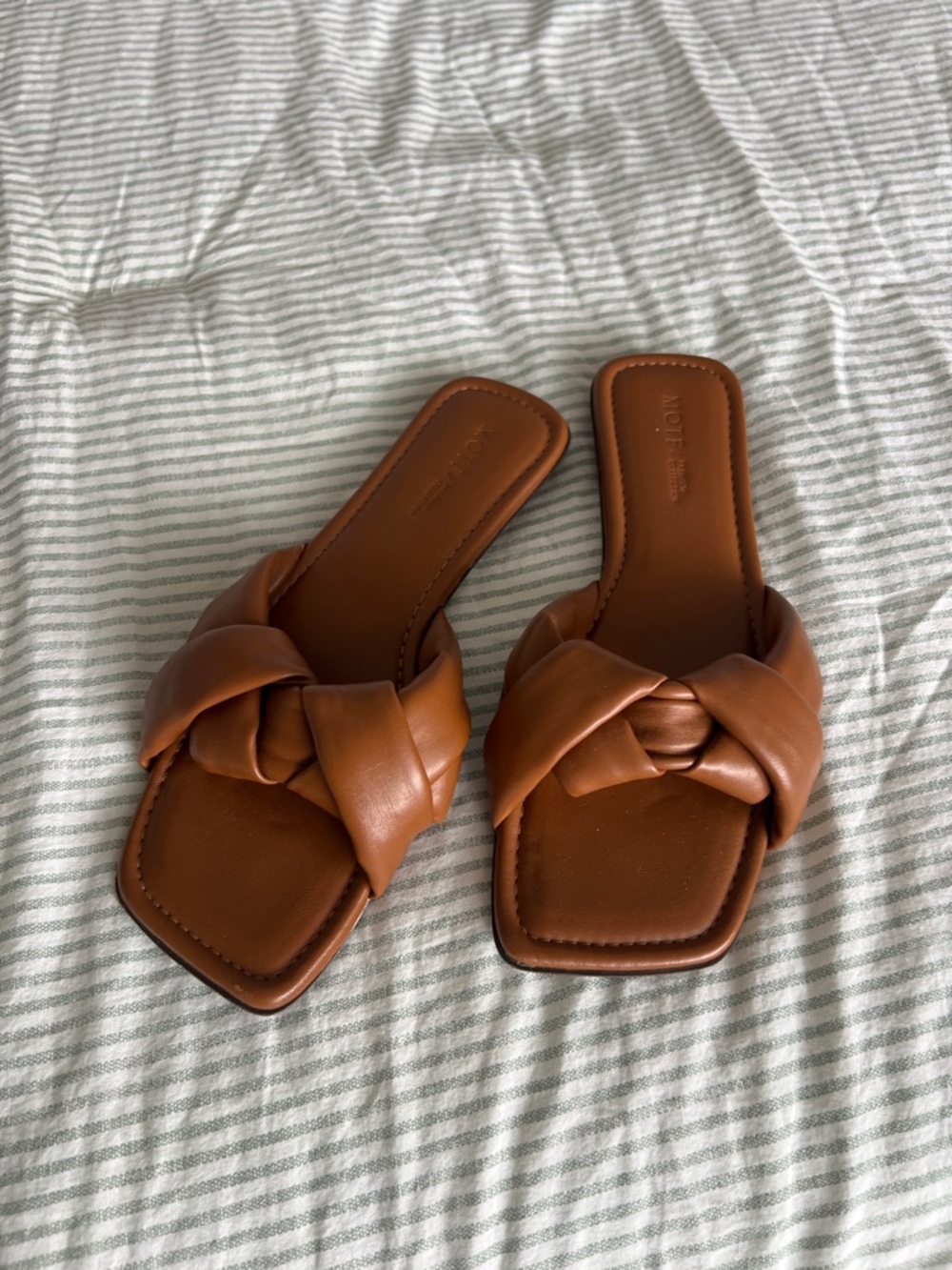 Women’s Tan Knotted Slide Sandals